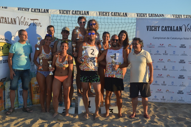 Sagrera-Linares i Martínez-García triomfen en la platja de Castelldefels