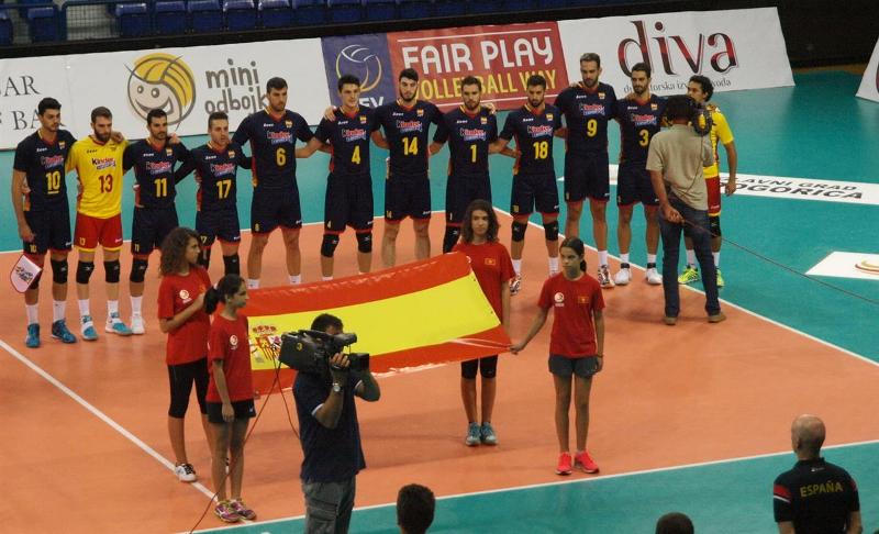 Dues derrotes a Montenegro compliquen la classificació a l’Europeu de la selecció absoluta masculina