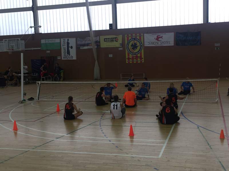 El CV Tiana presenta per primera vegada els seus equips davant famílies i simpatitzants