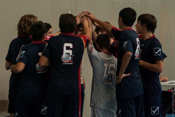 El CV Mataró lidera una igualada competició cadet masculina