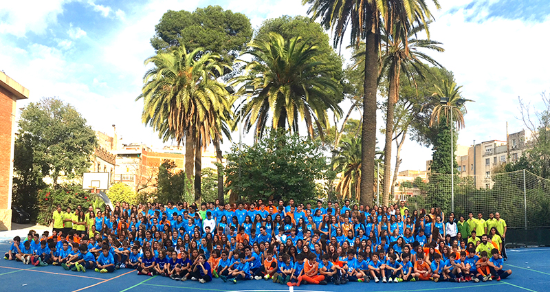 L’AEE Institut Montserrat presenta els seus més de 20 equips de voleibol