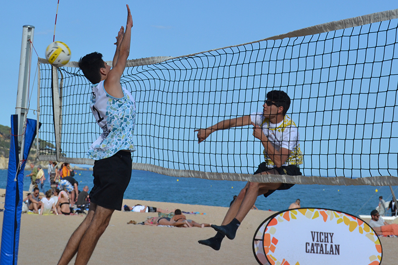 Convocatòria oberta per les seleccions de menors de vòlei platja