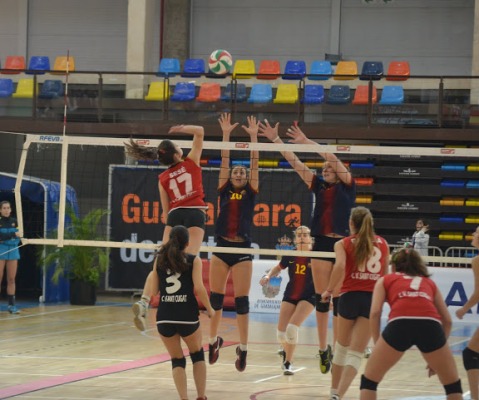 Bronze pel CV Sant Cugat que derrota al CVB Barça en la Superlliga Junior