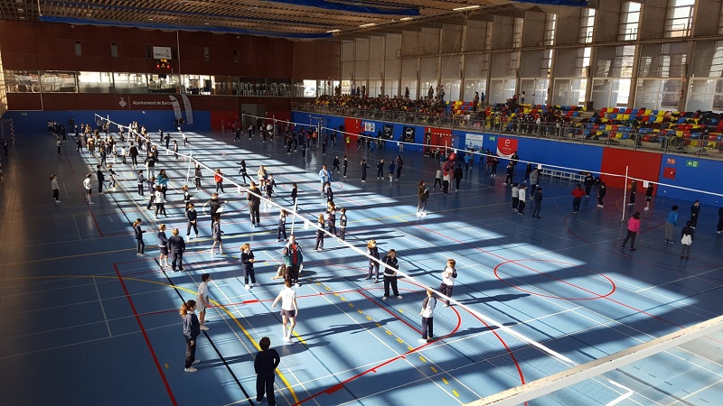 Més de 500 estudiants participen a la primera jornada de ‘Volei fa per tu’ de 2019