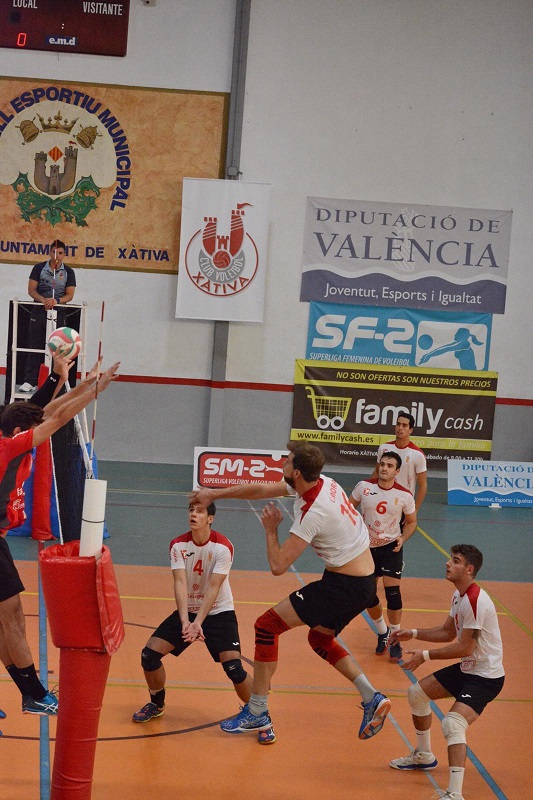 El Barça Voleibol campió a la Lliga Catalana i debut amb victòria a Superlliga2