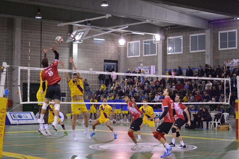 El Barça Voleibol líder en solitari a Superlliga 2
