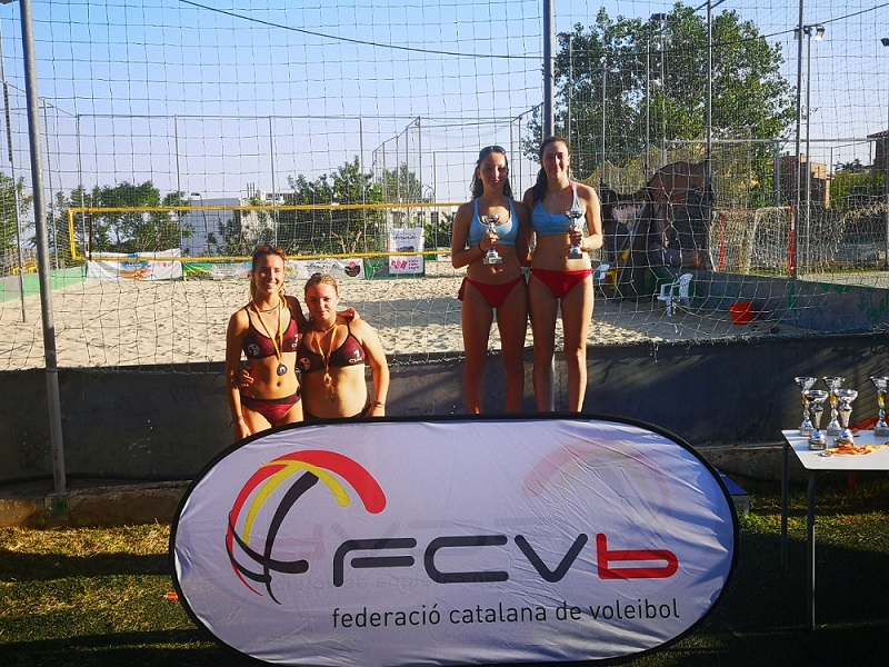 Primers campions cadets, sub-19 i sub-21 de clubs de vòlei platja