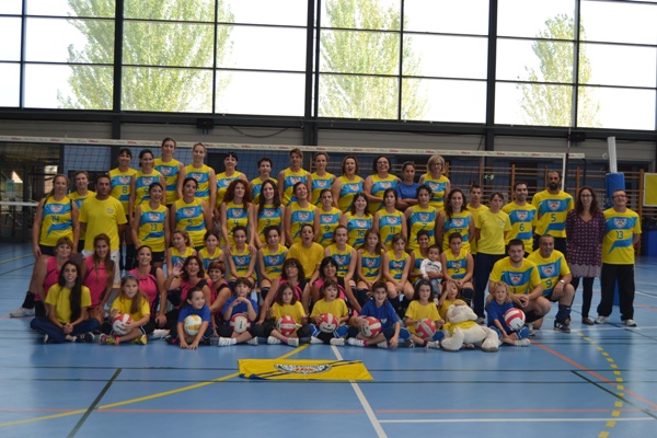 Presentació d'equips del CE Hortons