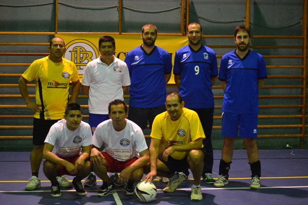 Activitat conjunta a El Carmel amb l’Associació Equatoriana d’Ecuavolei