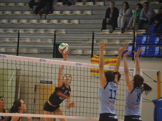 Soferta victòria del CVVH Dulce Leche Mardel davant el CV Sant Cugat en nou derby de Superlliga-1