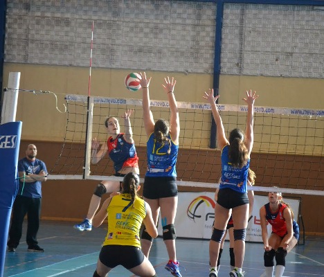 El CV Sant Boi es manté a la mitja taula de la Superlliga-2 femenina