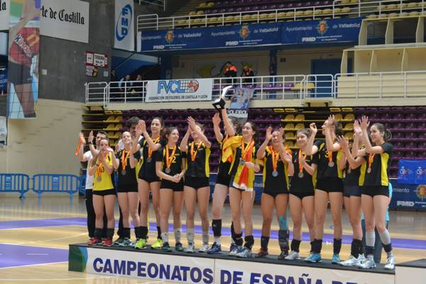 La selecció catalana cadet femenina, brillant medalla de plata a Valladolid