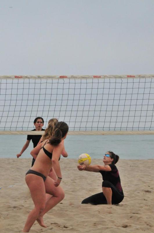 Barcelona, i l’entorn del WEVZA, seus de la segona prova Campionat Catalunya Vòlei Platja menors
