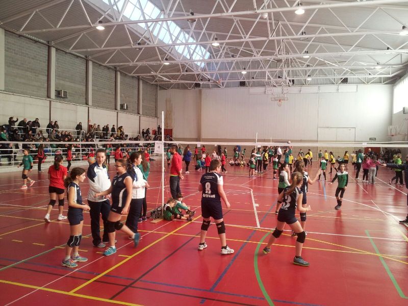 Bona participació en l’estrena de la Zona Esportiva Avinyó com a seu d’una Trobada Inivòlei
